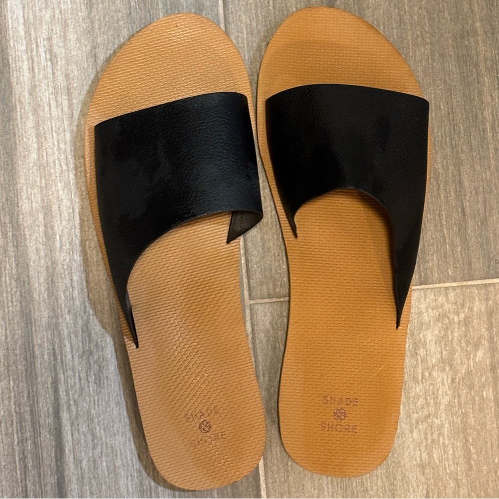 Black and Tan Slide Sandals